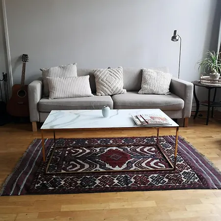 Apartament With High Ceilings, Beautiful Light *